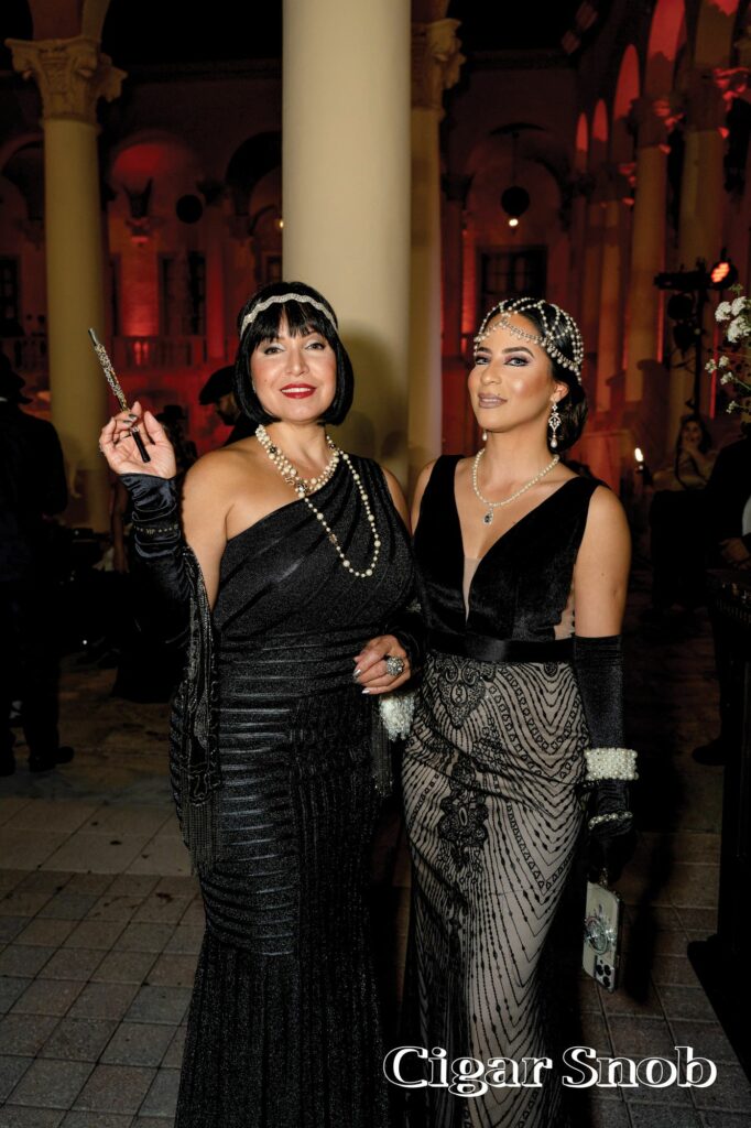 Roaring 20s Gala│Oliva Helping Hands 3 7R402030
