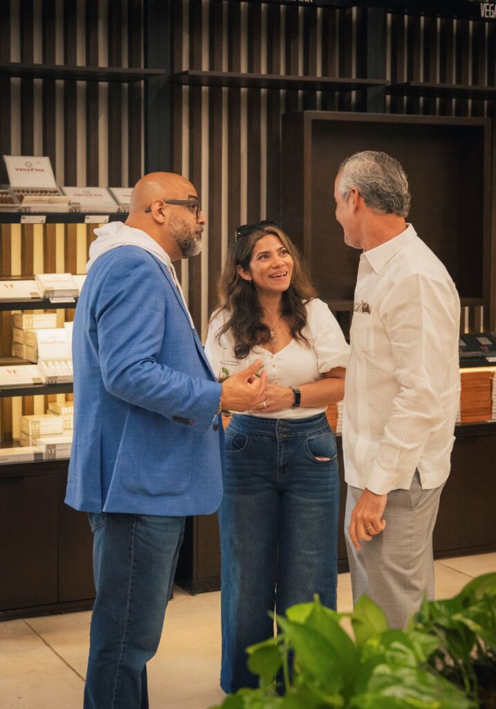 Cigar Country Opens Expanded Cigar Shop in the Caribbean 29 CCPC F 19