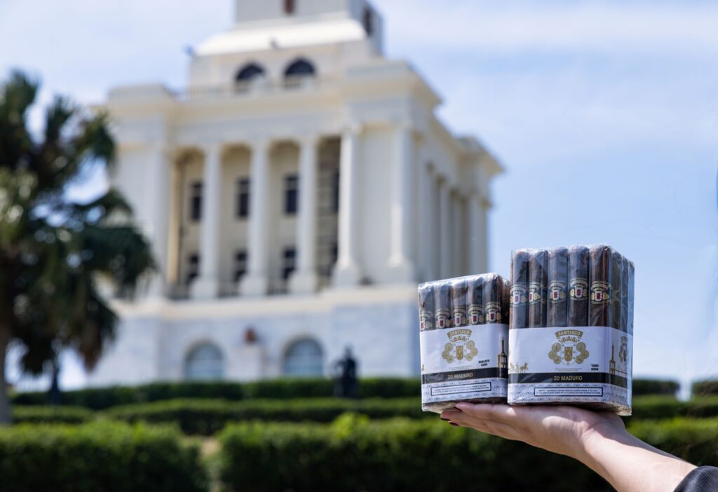 La Aurora Announces the U.S. Launch of the Santiago Collection 3 CS4A7078