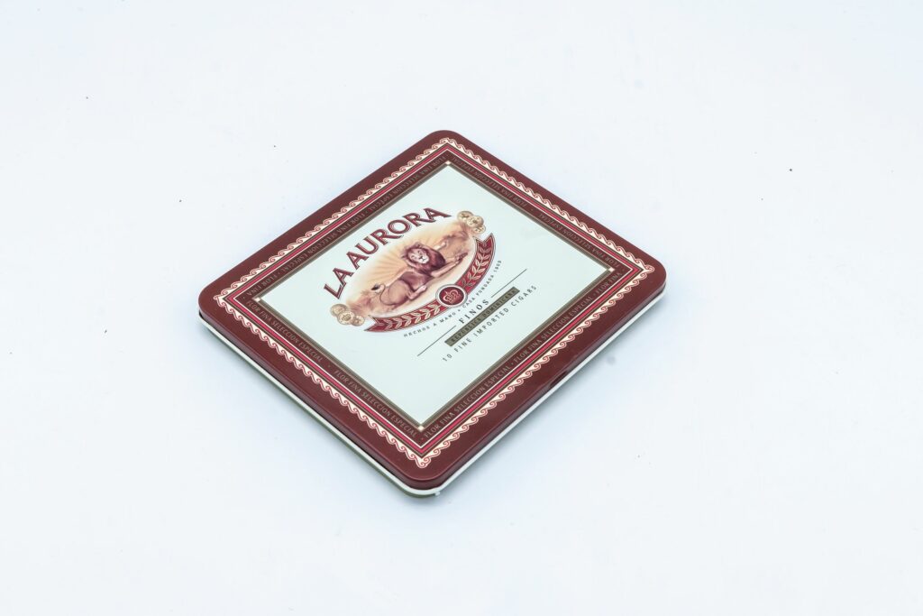 La Aurora Introduces Finos and Miniature Formats 6 CS4A8401