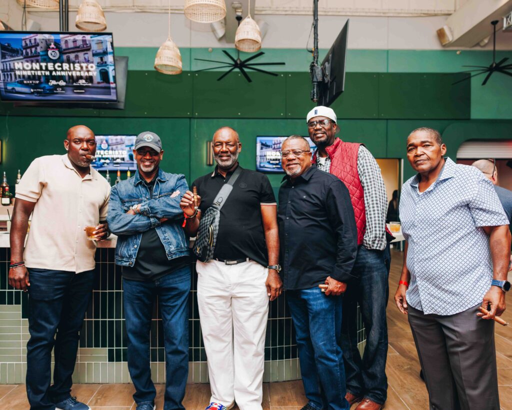 Cigar Under The Stars M90 17