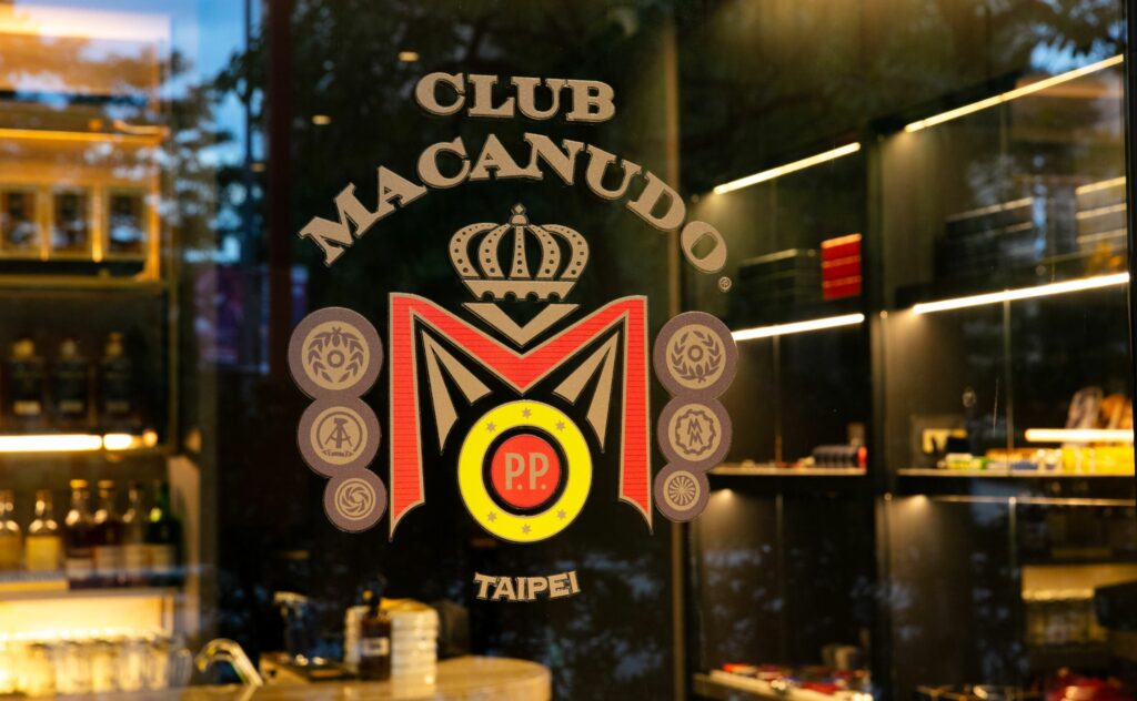 Club M Taipei Sel 6