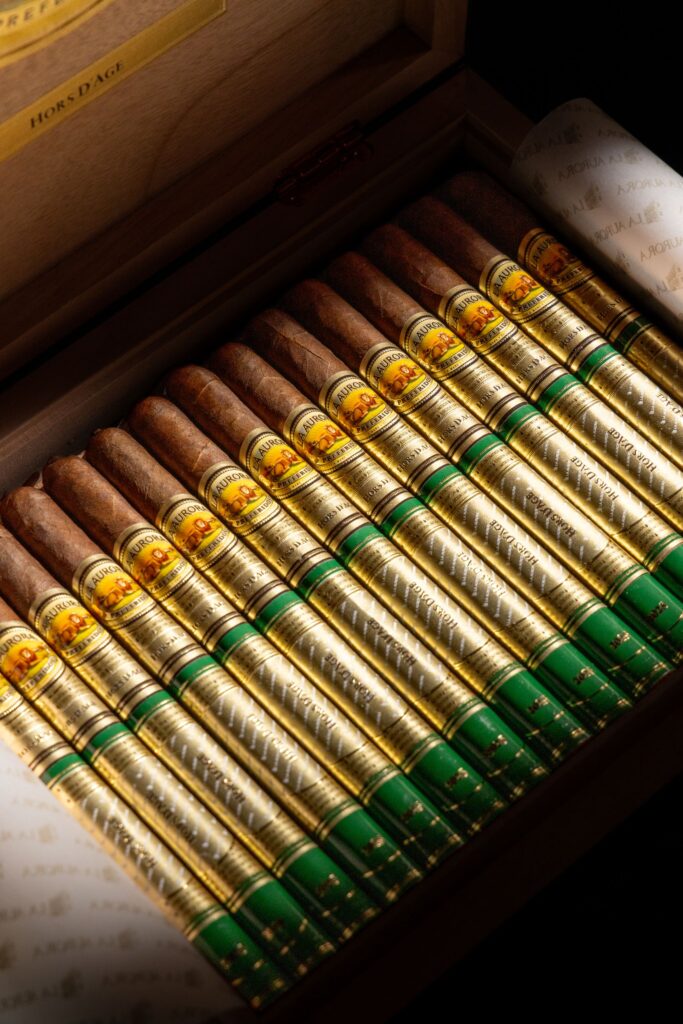 La Aurora Details Hors D’age, Puro Vintage Releases 6 Copy of CS4A1636