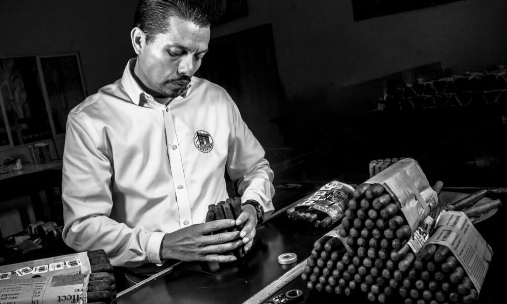 Undercrown Turns 10 7 Drew Estate UC10 Marlon Javier Zamora Quality Control Manager WEB 1
