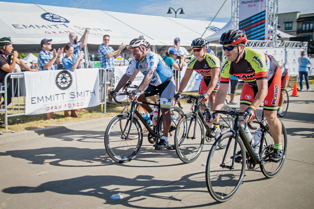  Emmitt Smith has found cycling to be an ideal way to keep in shape in retirement, and even created the Emmitt Smith Gran Fondo to raise money for his foundation’s youth mentorship and back-to-school programs. 