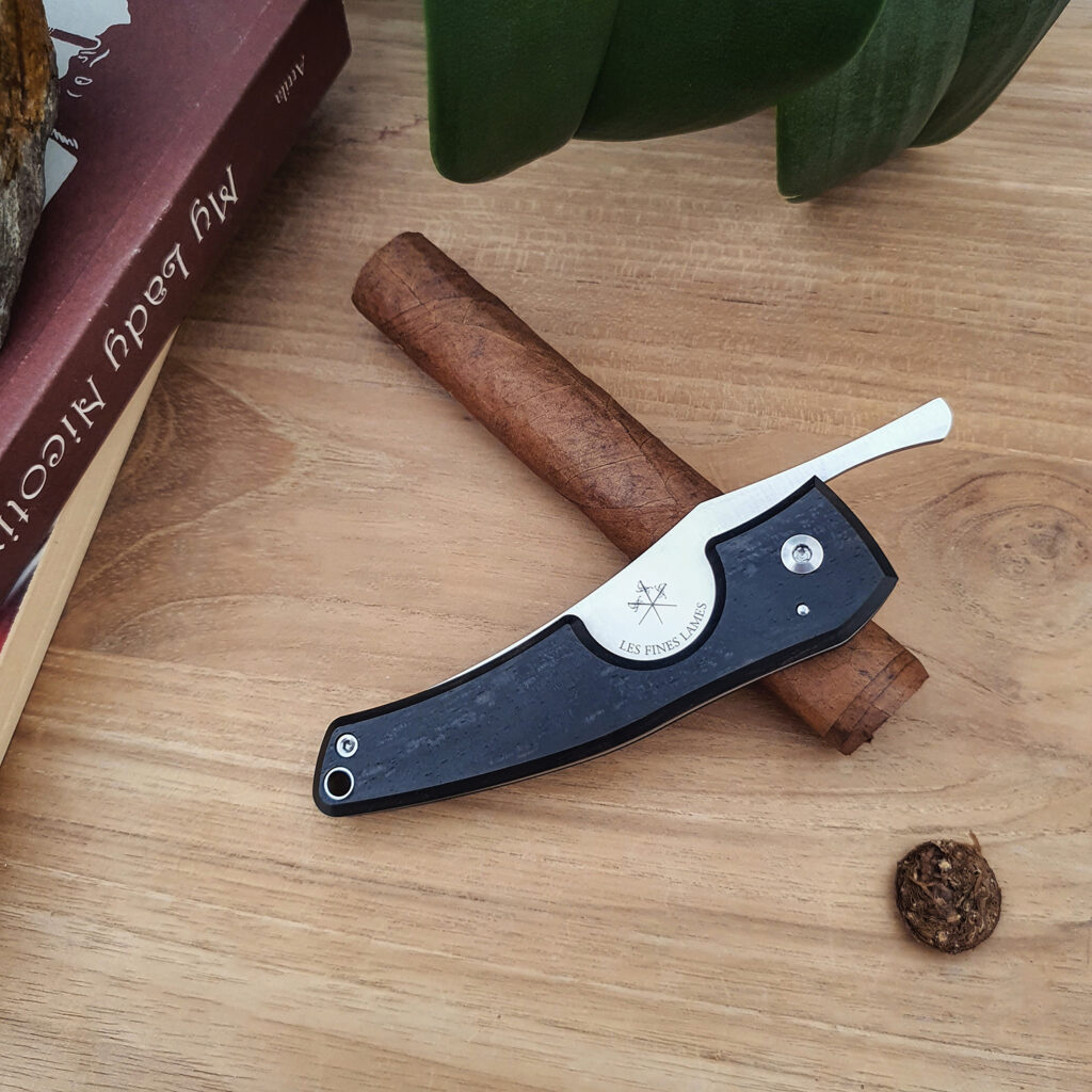 LE PETIT COMPASS Serie Dominican Republic Ebony 4