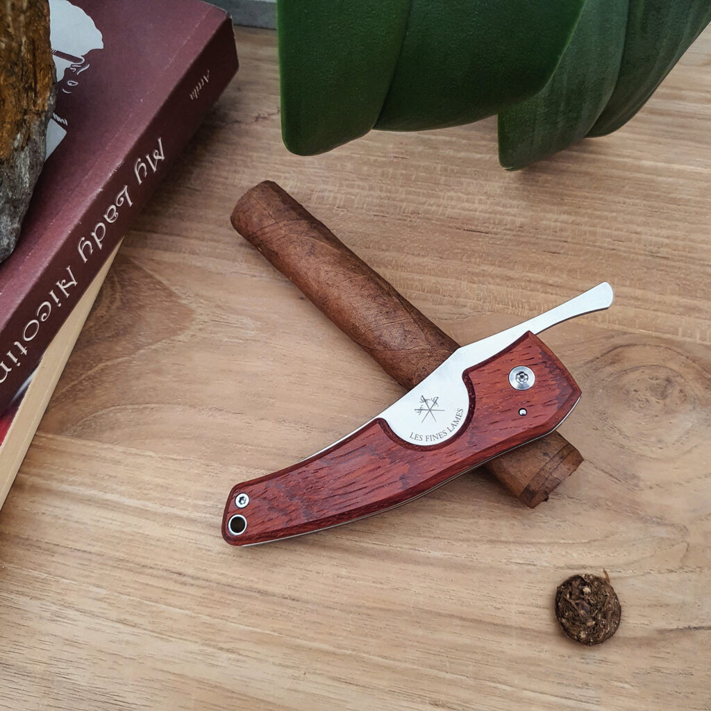 LE PETIT COMPASS Serie Dominican Republic Padauk 4