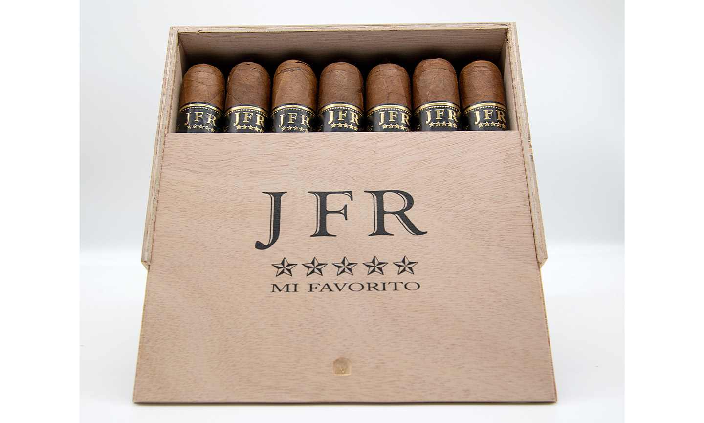 Aganorsa Leaf Adds New Vitola to JFR 2 Mi favorito 1