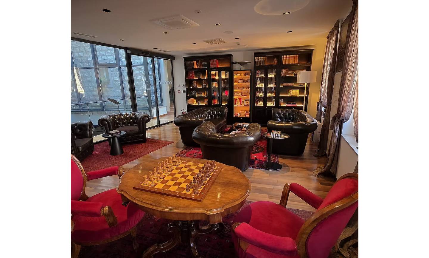 News 1 JB Lounge