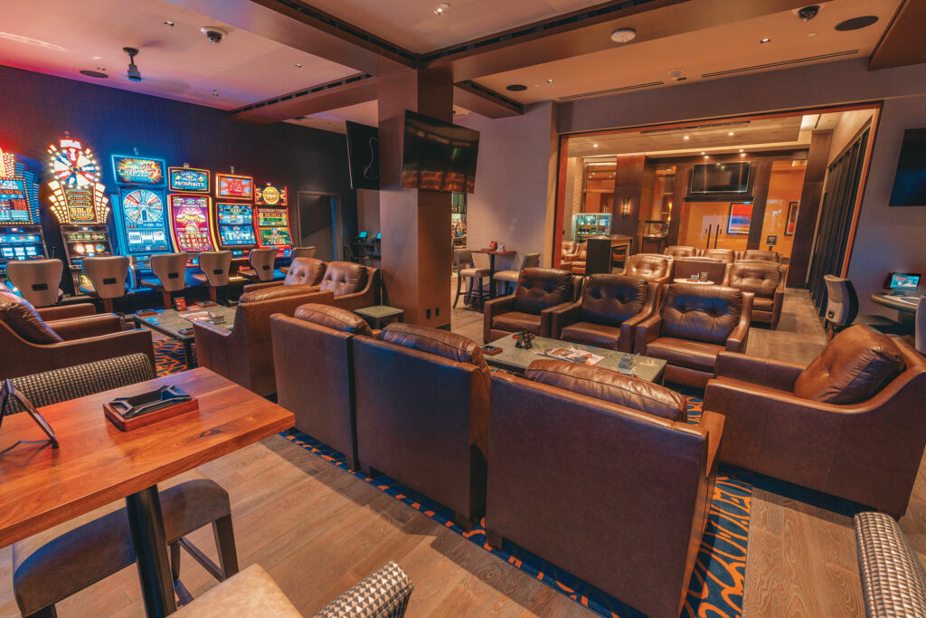 Casino Cigar Lounges 3 PivatExpansion Photo 13