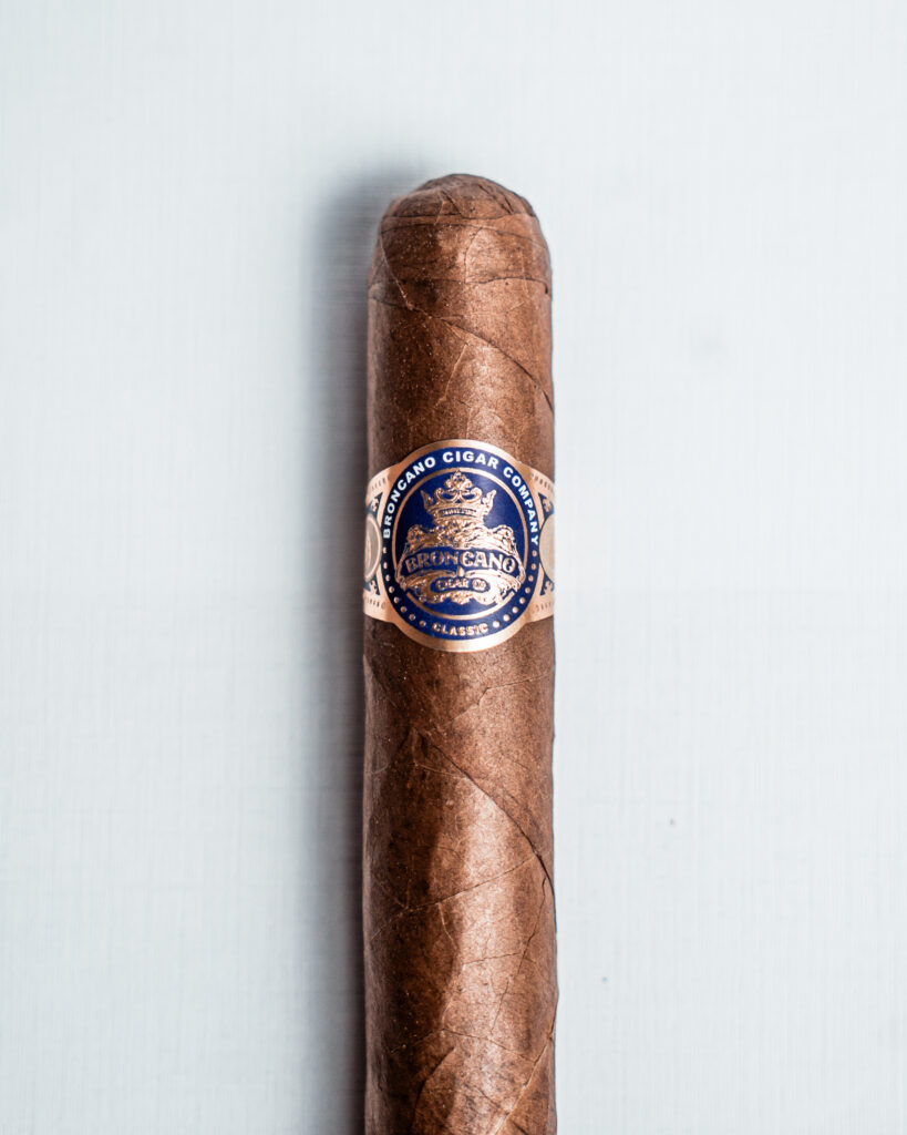 Broncano Cigar Co Officially Debuts Classic Toro Line 2 Royal blue toro band