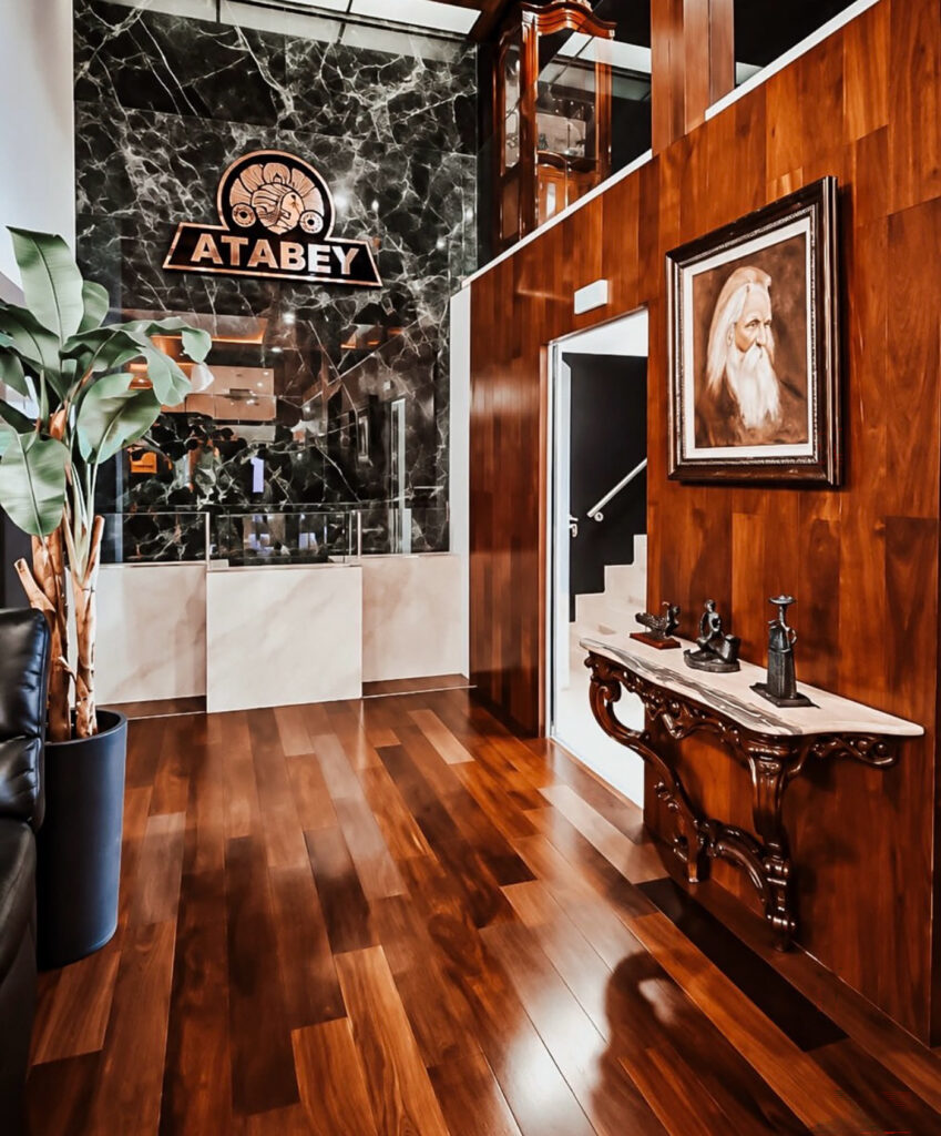 Selected Tobacco Celebrates Grand Opening in Madrid 3 ST Alfonso Lounge 003