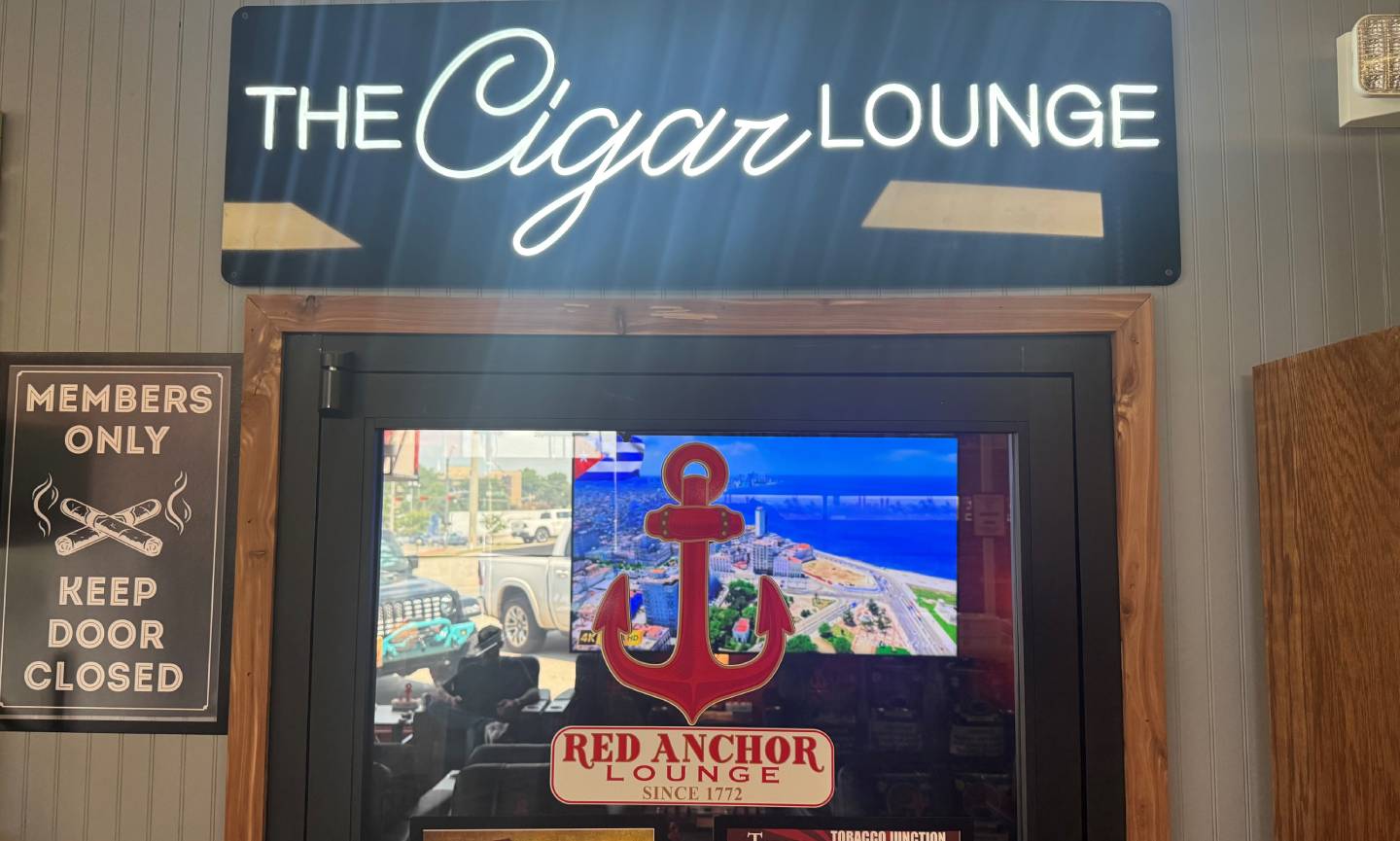 Red Anchor Lounge