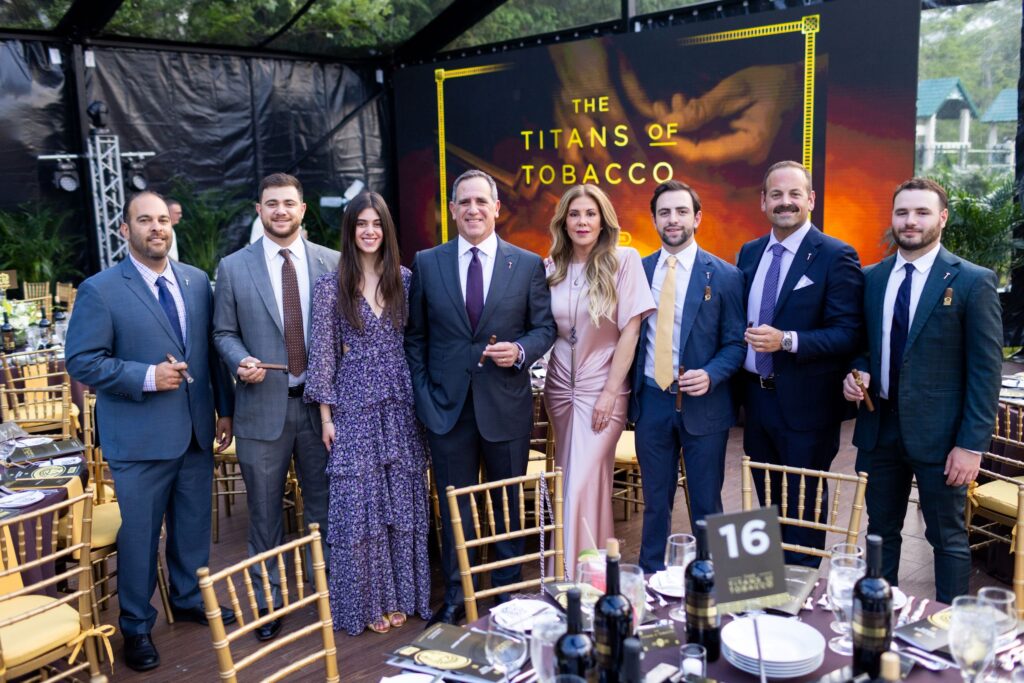 Titans of Tobacco 0438