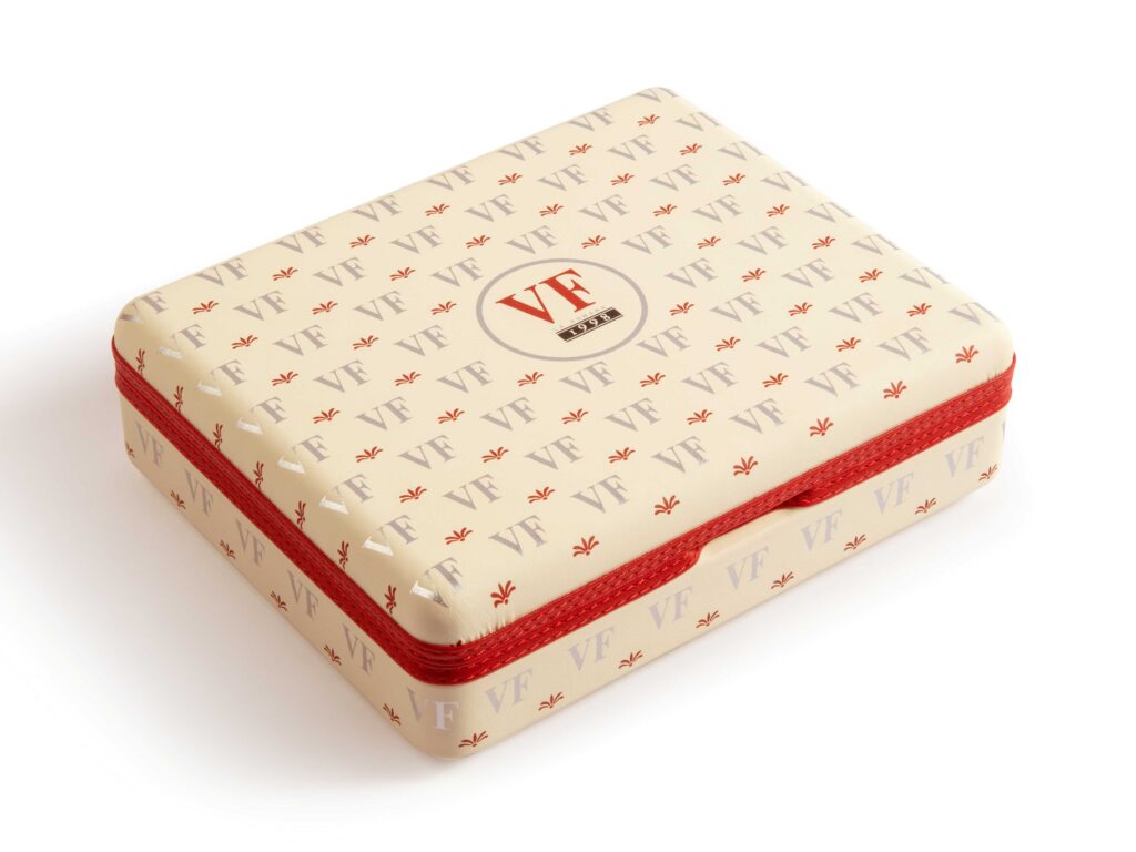 VegaFina Launches 1998 VF52 Travel Humidor 3 VegaFina 1998 Travel Humidor Closed Right 4000x3000 1