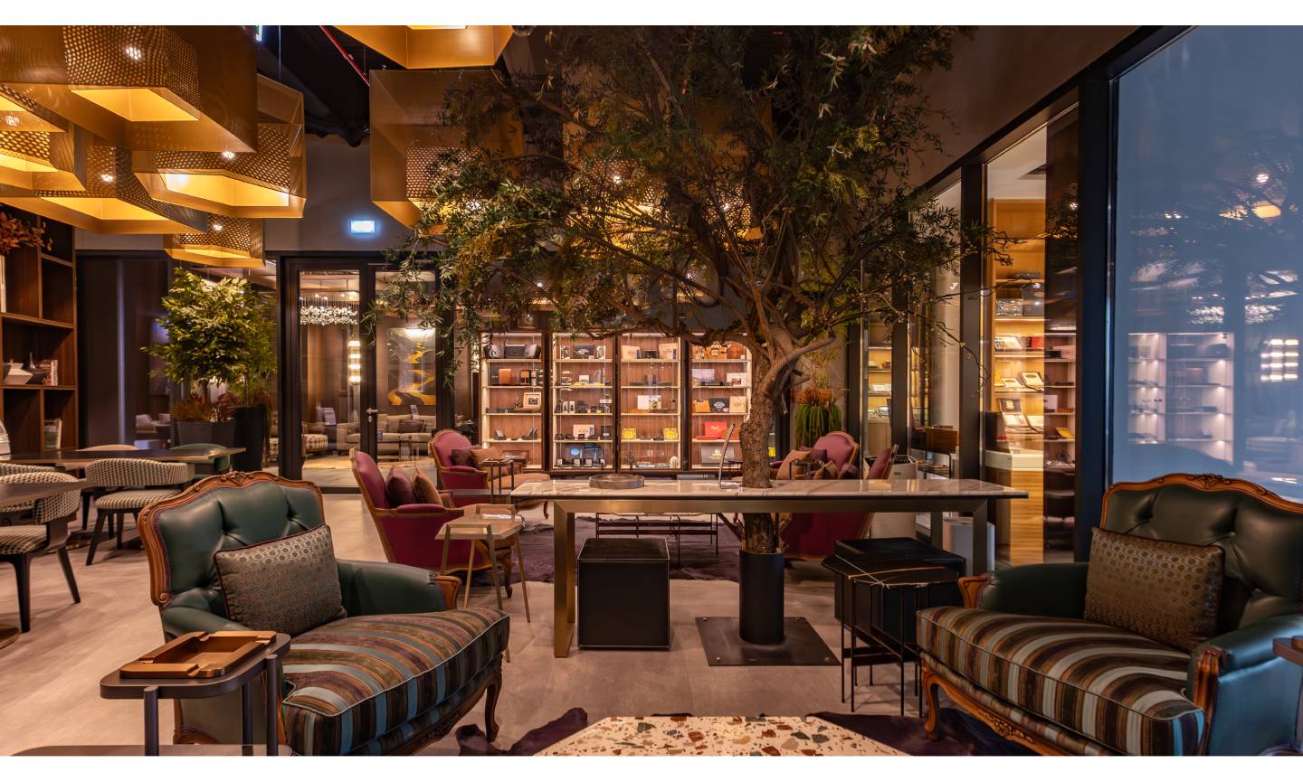 Vintage Cigar Lounge