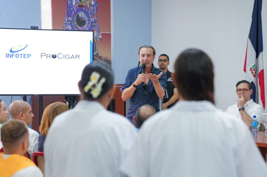 Infotep and Procigar Certify the First 127 Graduates of the Tamboril Tobacco School 2 WhatsApp Image 2026 07 01 at 10.17.45 6