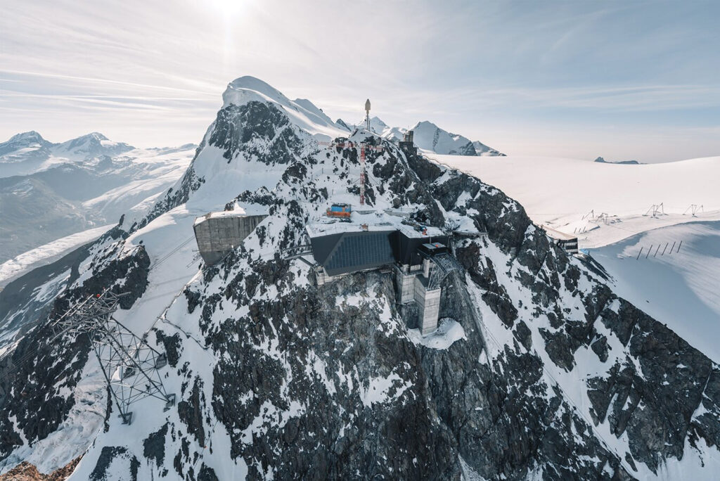 Smoke on the Water: Cigars, Hollywood, Rock Legends and Trains in the Playground of Europe 11 ZBAG AlpineX Heli Juni23