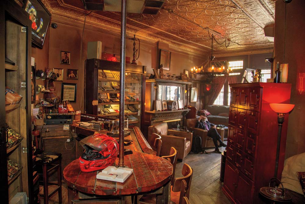Diamante's Brooklyn Cigar Lounge
