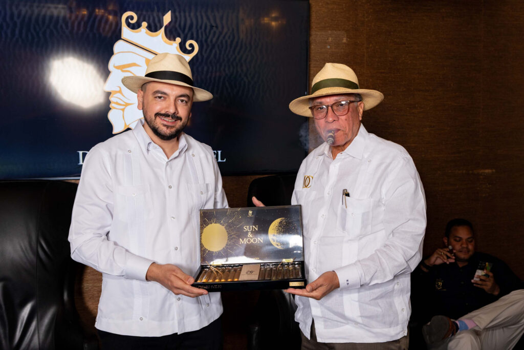 Don Emmanuel Cigars Begins Shipping Sun & Moon Limited Edition 5 unnamed 2 77