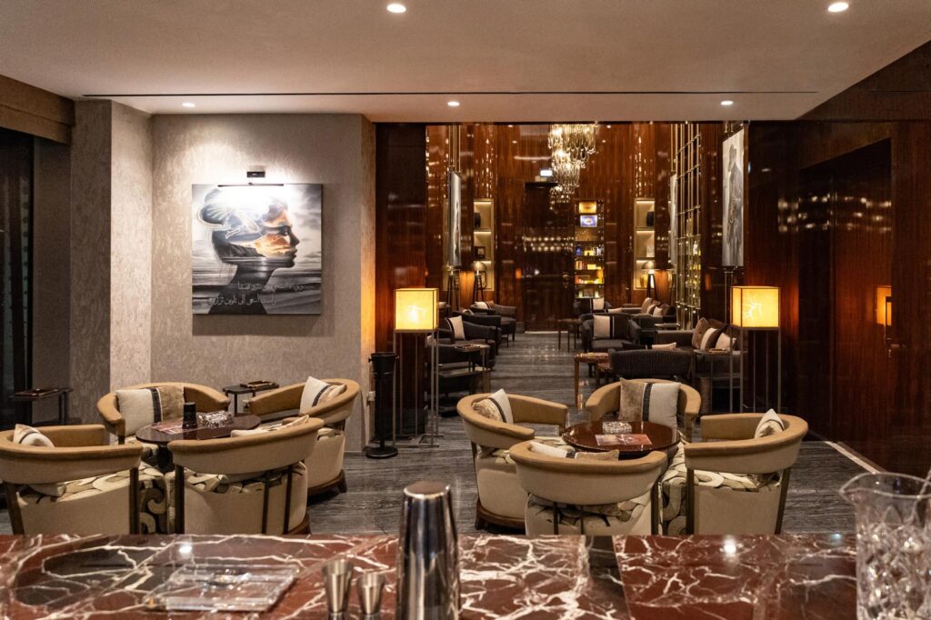 vintage cigar lounge difc dubai
